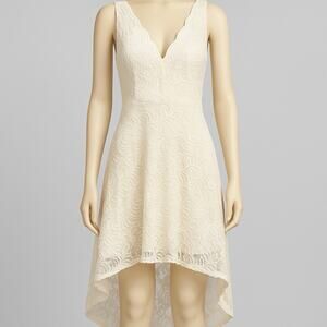 City Triangles Juniors 7 Ivory Lace High Low Dress V-Neck Formal Prom Homecoming